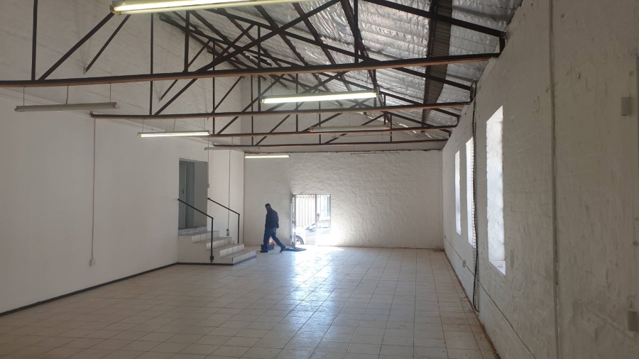 To Let Commercial Property for Rent in Salt River Western Cape